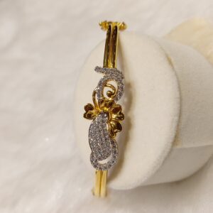 Ladies bracelet