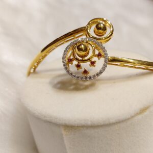 Ladies bracelet