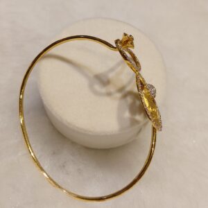 Ladies bracelet