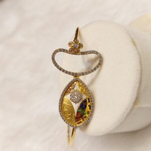 Ladies bracelet
