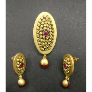 916 antique pendant set