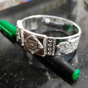 916 Gold Traditional Desi Ghat Kada