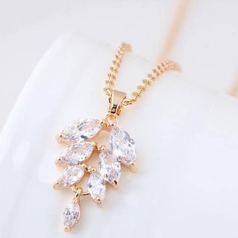 ROSE GOLD CHAIN PENDANT