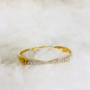 22kt, 916 hall-marked, yellow gold joining design with diamonds hand band for women nmj