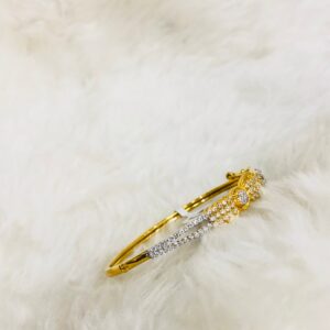 22kt, 916 Hall-Marked, Yellow Gold Traditional Design With lines of Diamonds Hand Band For Women Nmj