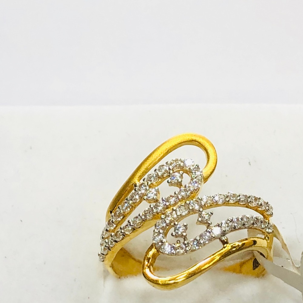Fancy Gold Ring - Image 2