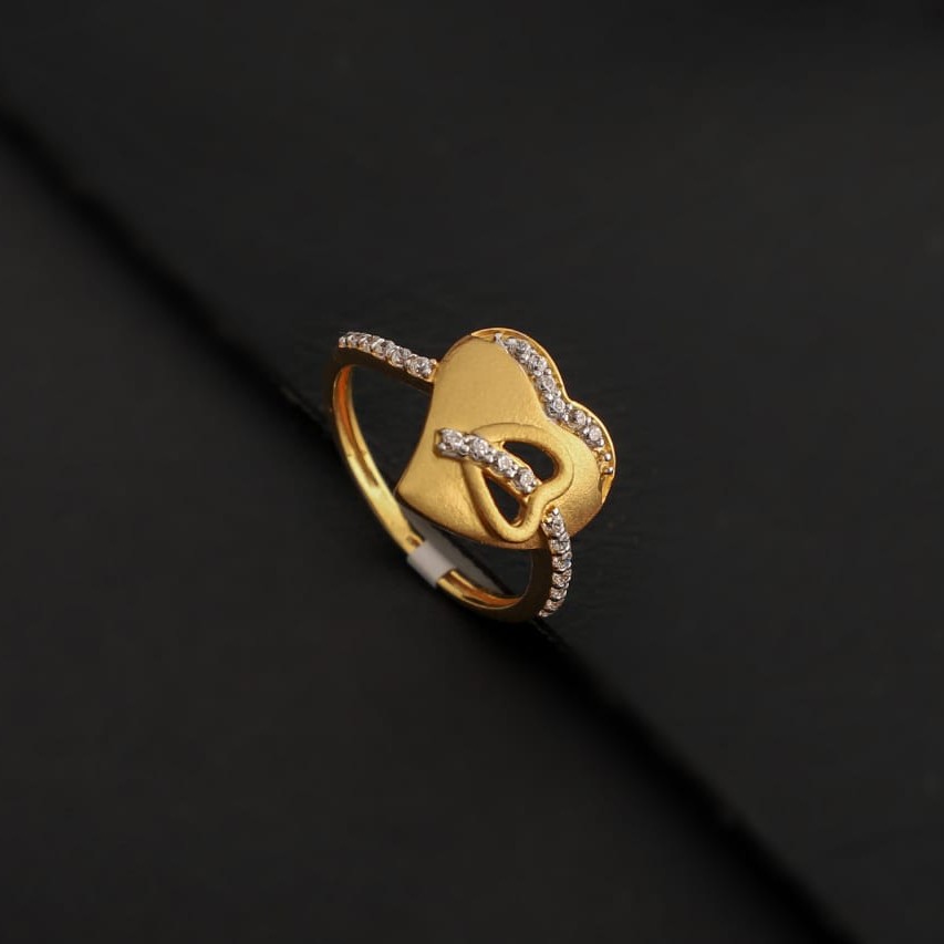 Ladies ring