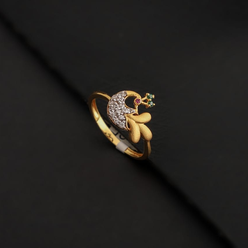 Ladies ring