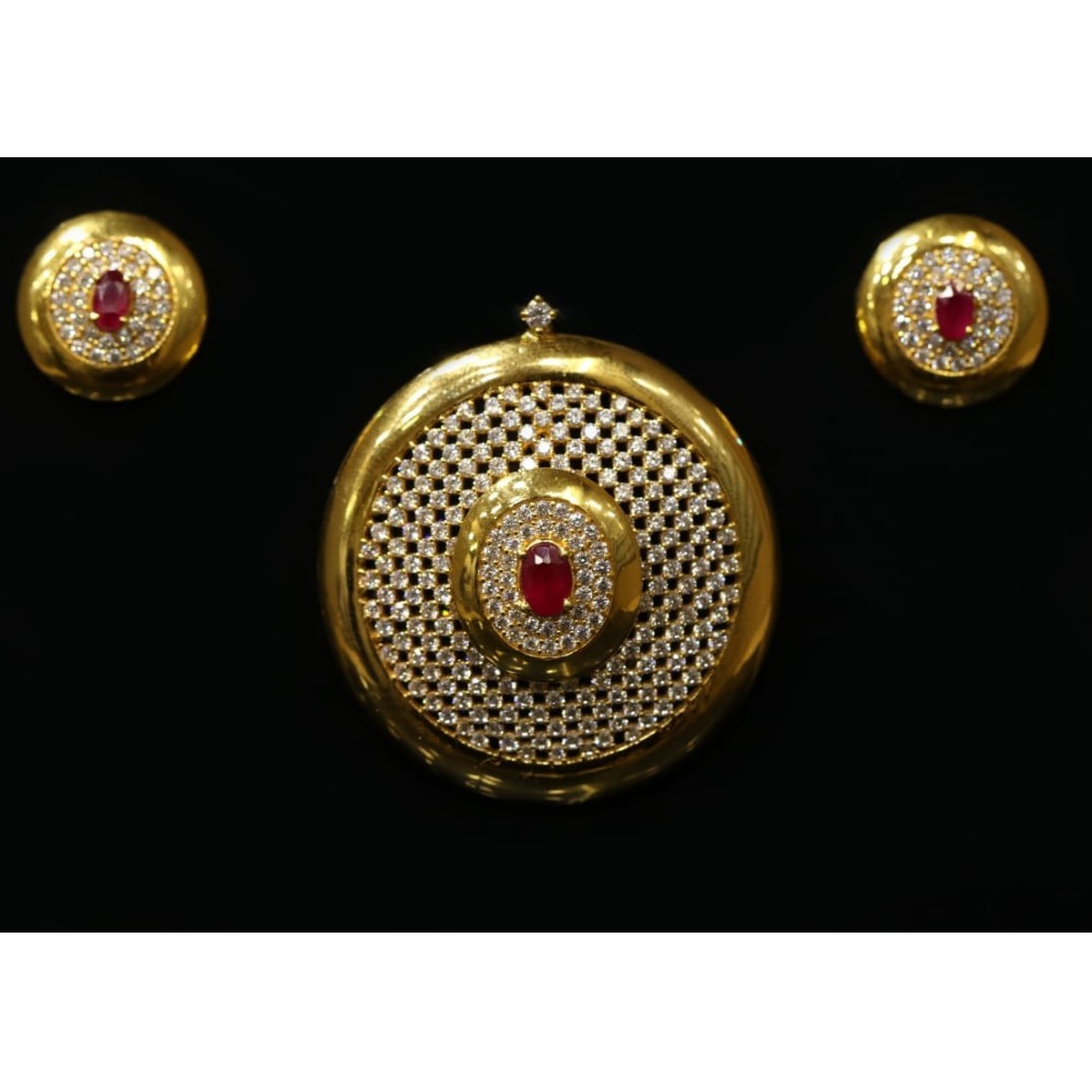 916 cZ Hallmark Gold Stylish Pendant Set