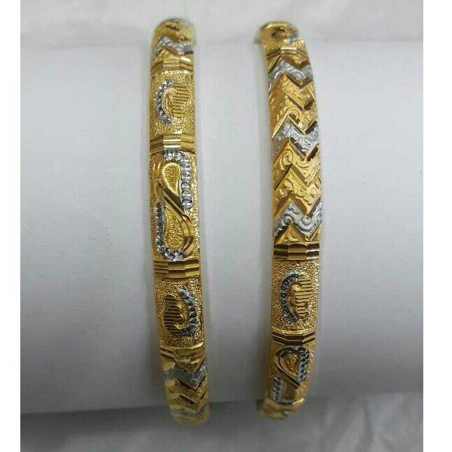 916 Traditional Gold Ladies bangle