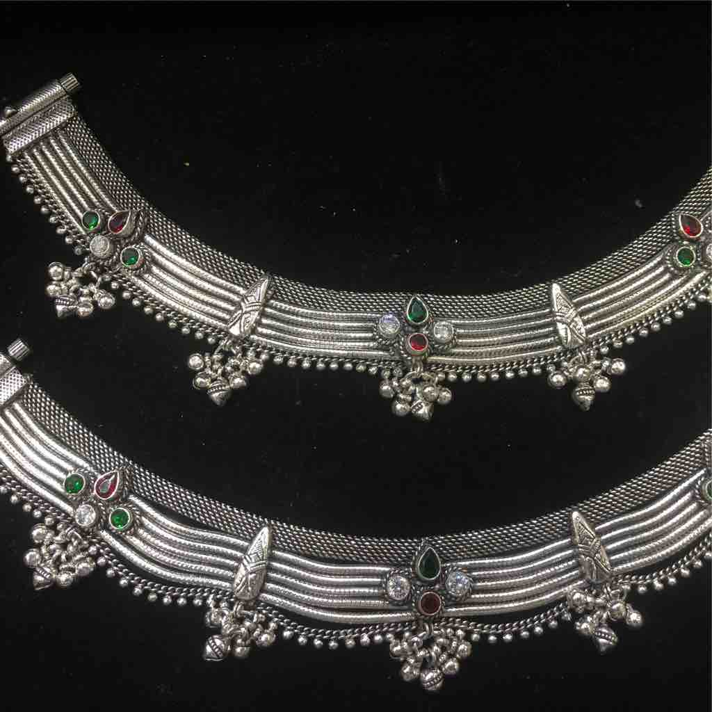 exclusive oxidised ladies payal