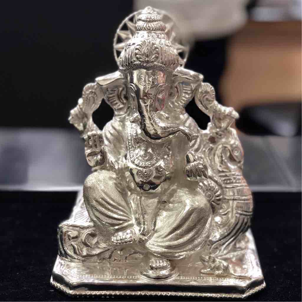 Antique Ganeshji murti