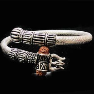 exclusive gents bracelet