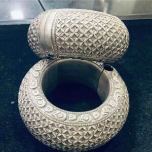 958 Silver Antique Toda