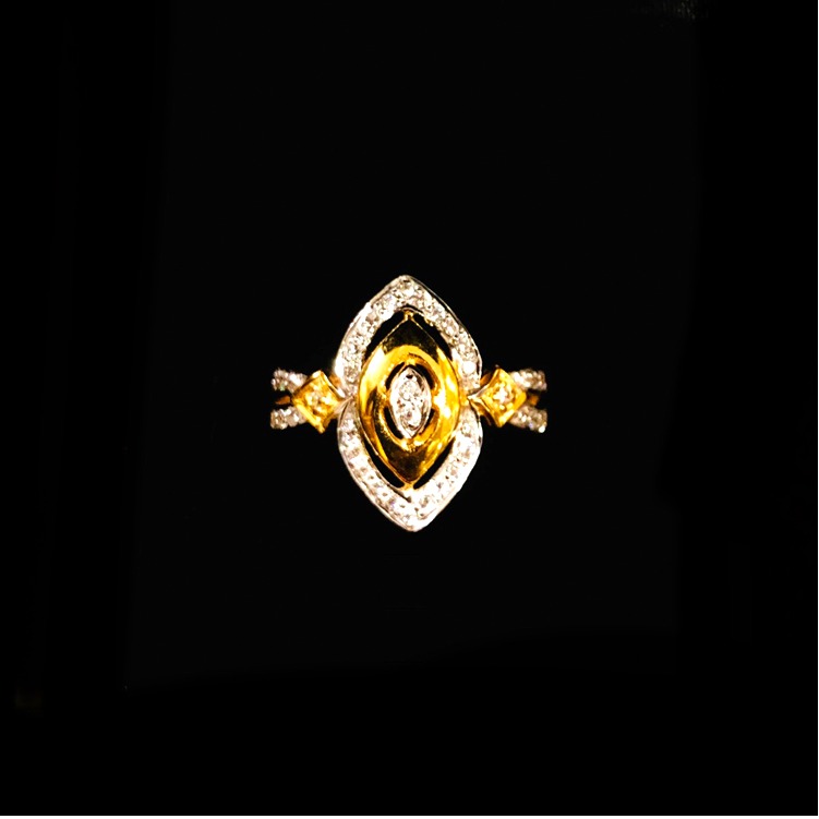 22KT Gold Designer CZ Diamond Ladies Ring