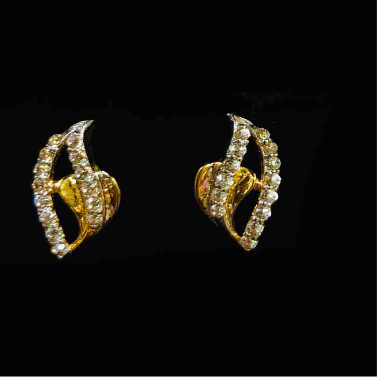 22KT Gold Exclusive Diamond Earrings - Image 3