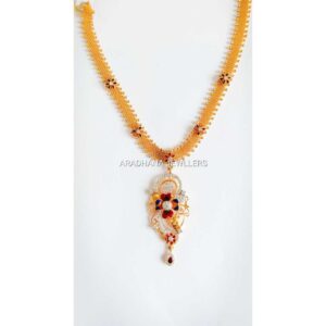 916 fancy Diamond necklace