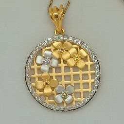 18KT Rose Gold Flower Pendant Set