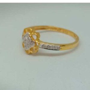 22KT Antique Gold Ladies Ring