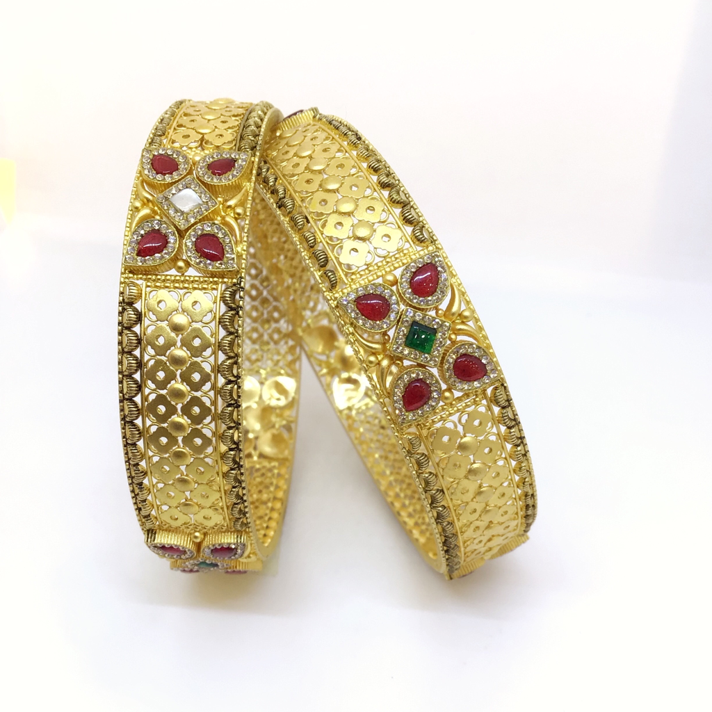 22K Gold Antique Kada - Image 2