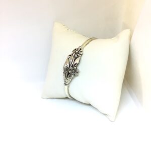 925 FANCY FLOWER KADA BRACELET