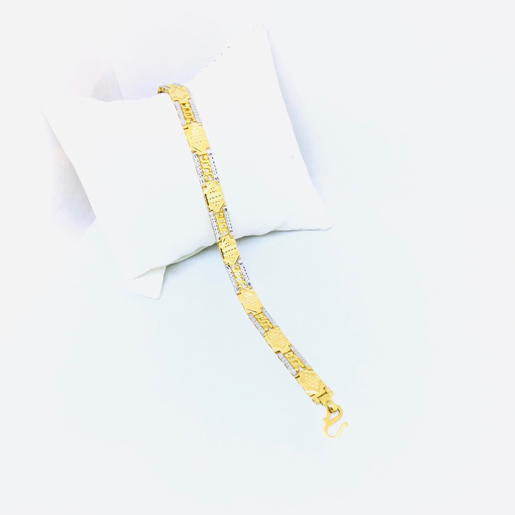 DESIGNING FANCY BRACELET - Image 2