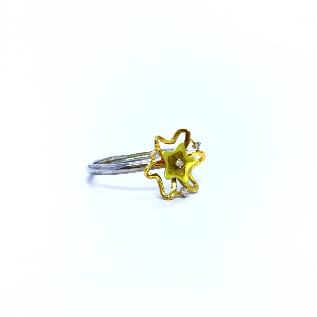REAL DIAMOND FANCY STAR RING - Image 2