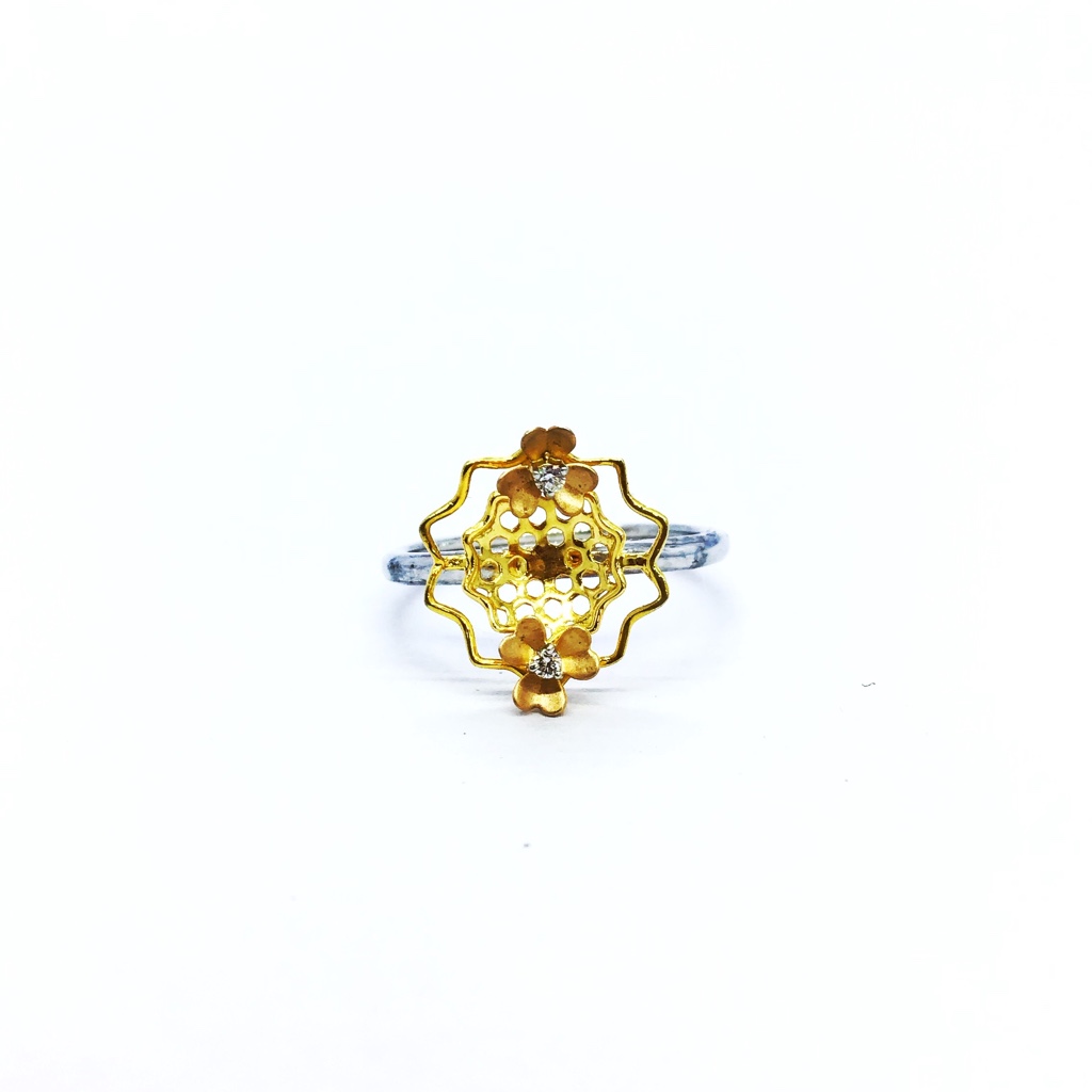 REAL DIAMOND FANCY FLOWER RING