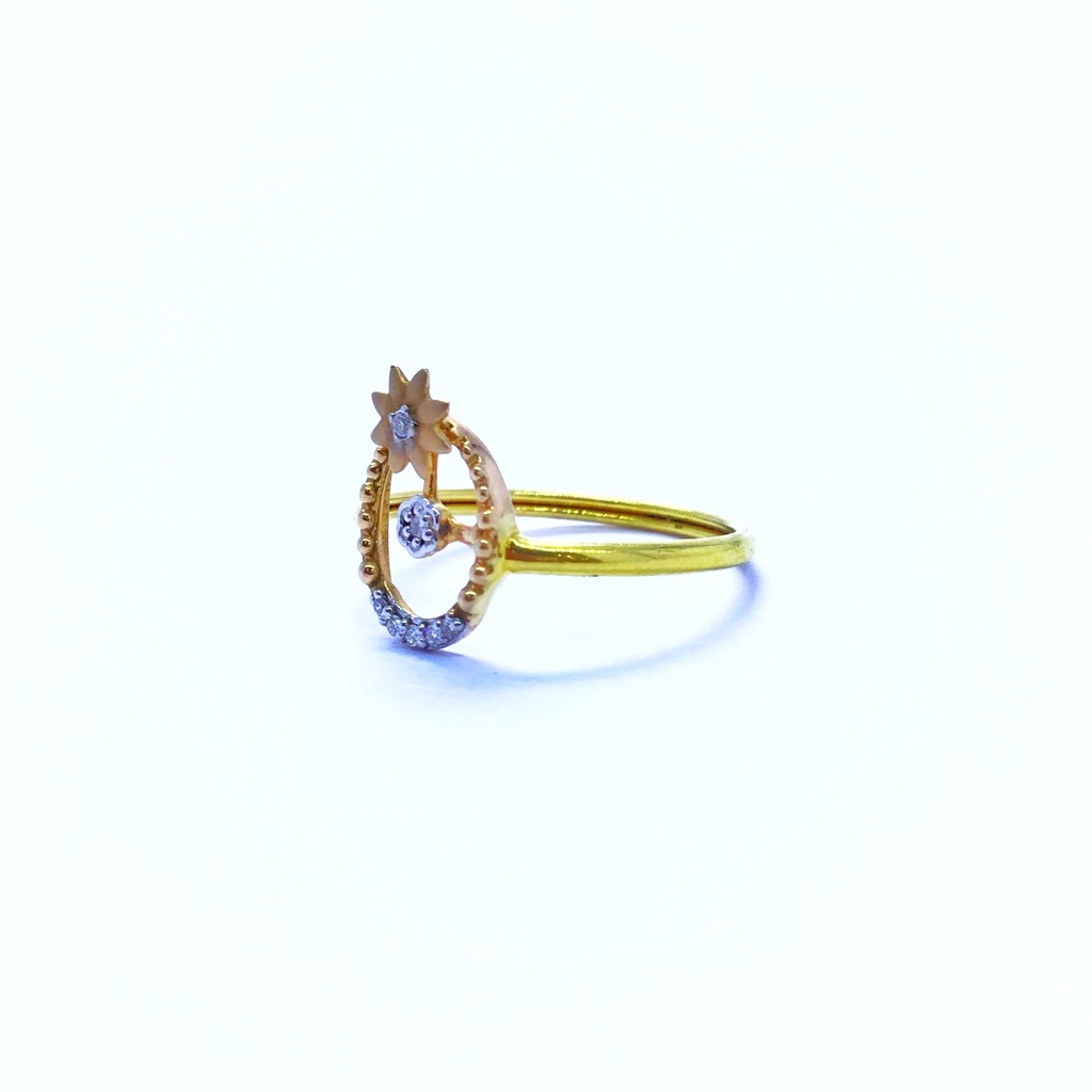 REAL DIAMOND FANCY FLOWER RING - Image 3