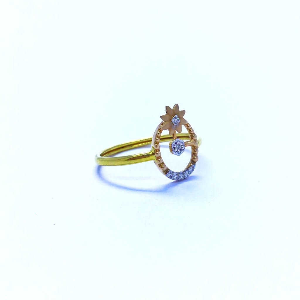 REAL DIAMOND FANCY FLOWER RING - Image 2