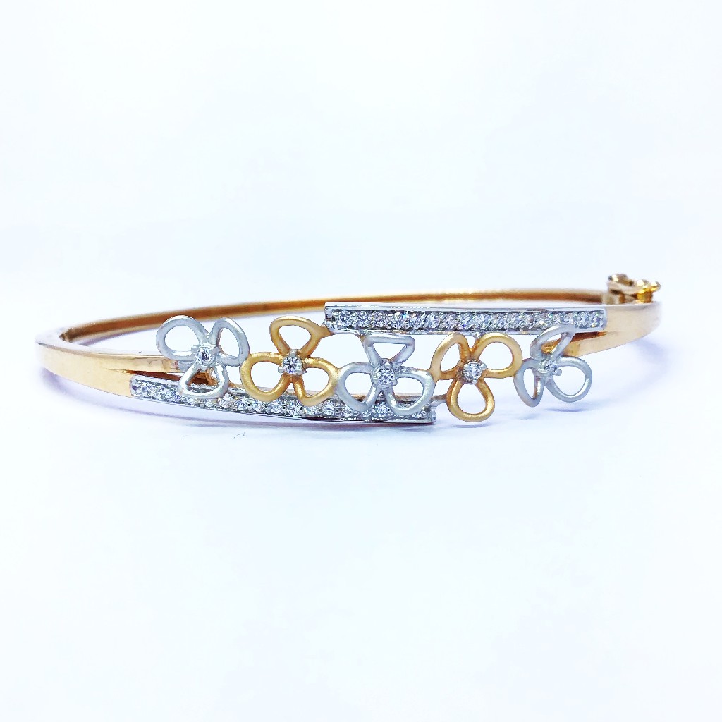 FANCY FLOWER ROSE GOLD KADA BRACELET