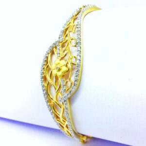 FANCY FLOWER GOLD KADA BRACELET