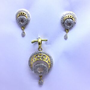 BRANDED FANCY GOLD PENDANT SET