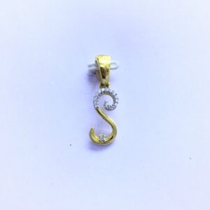 DESIGNED S FANCY GOLD PENDANT