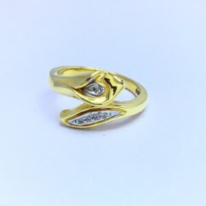 designing fancy ladies gold ring