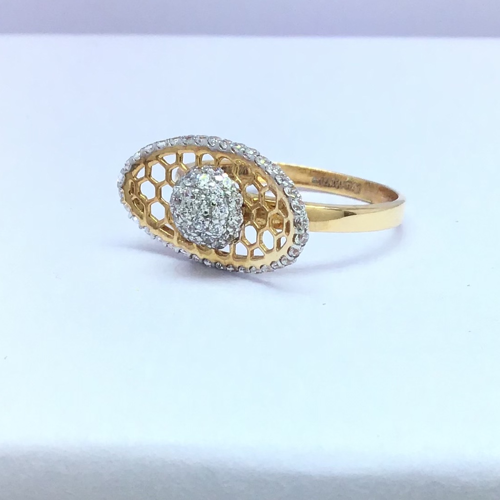 designing fancy ladies rose gold ring - Image 2