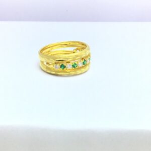 designing fancy ladies gold ring