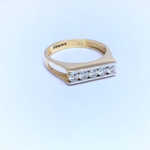 designing rose gold fancy ladies ring