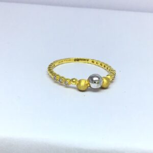 slim fancy ladies gold ring