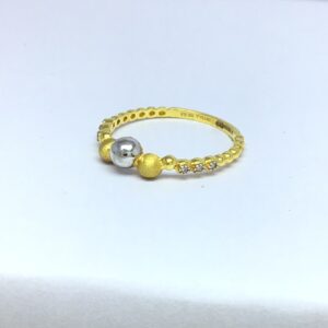 slim fancy ladies gold ring