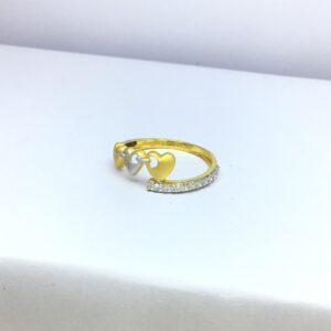 heart designed ladies fancy gold ring