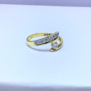branded fancy ladies gold ring