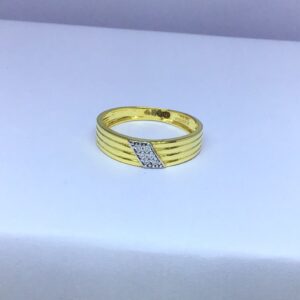 designing fancy ladies gold ring