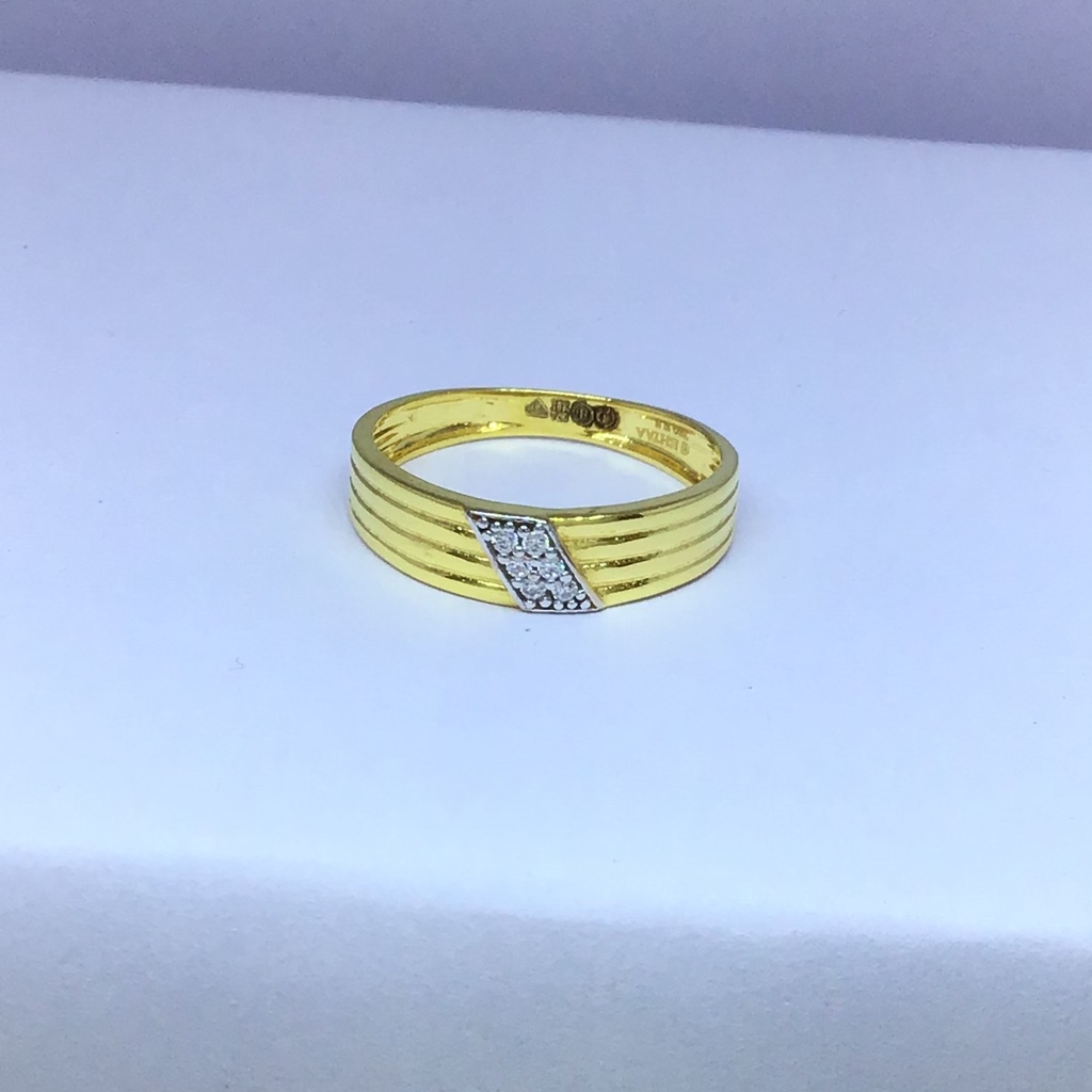 designing fancy ladies gold ring