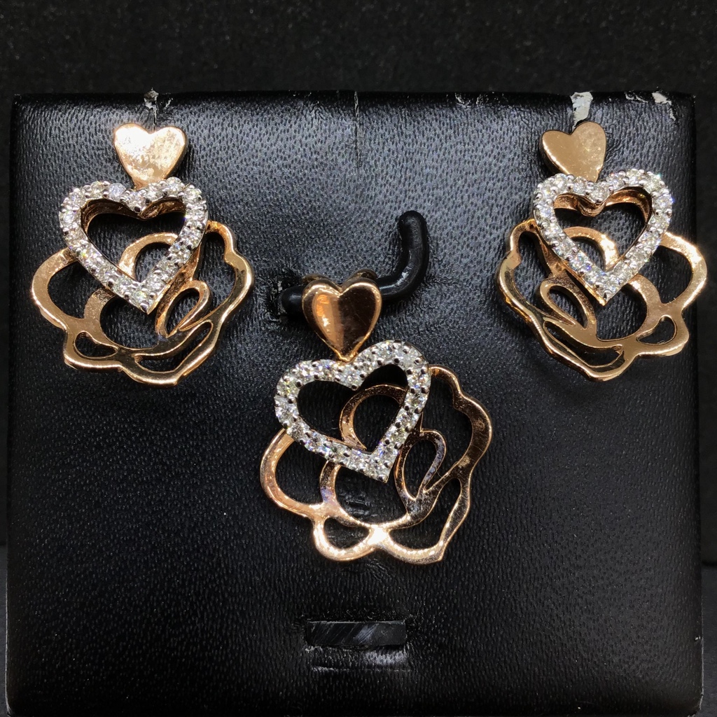 Real diamond fancy Heart pendant set