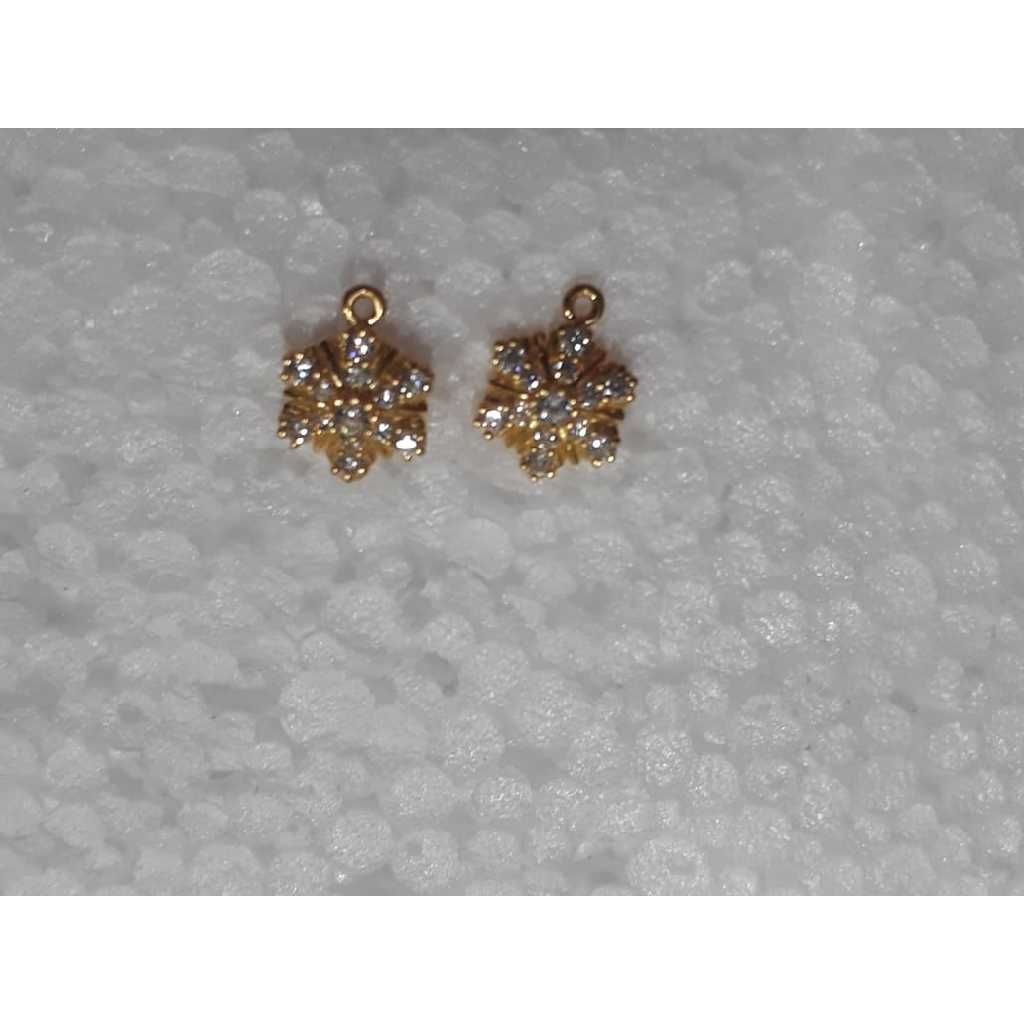 Antique 916 Gold Ladies Earrings