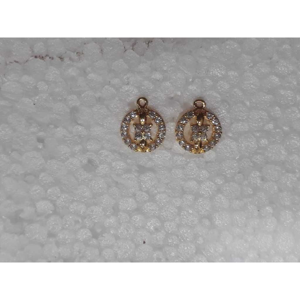 18KT Gold Diamond Earrings