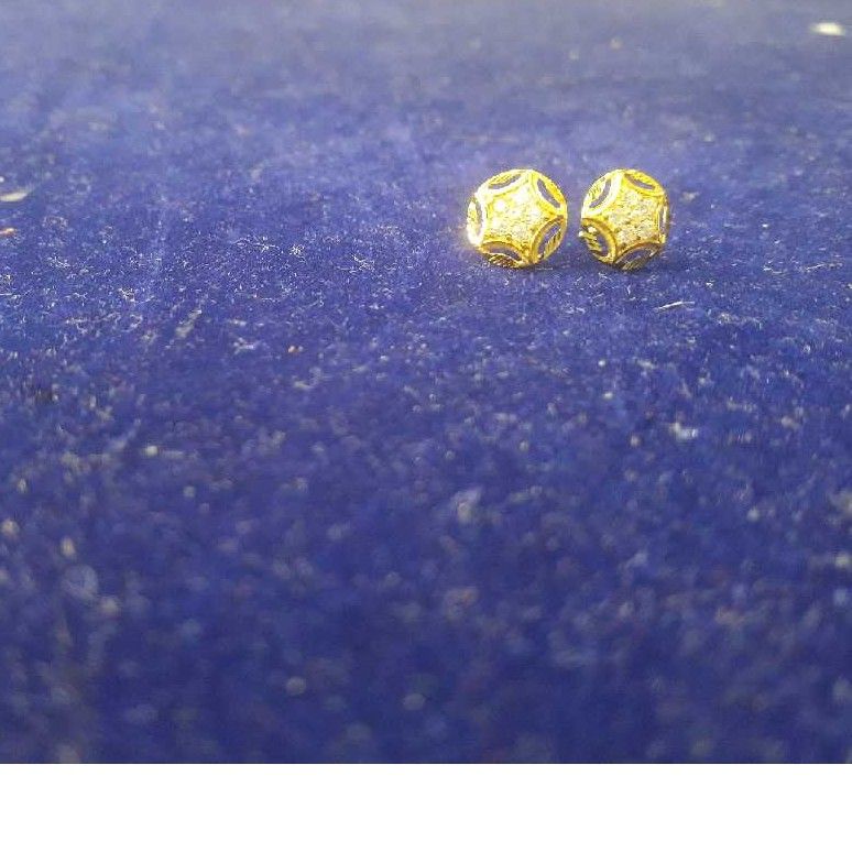 916 Gold Modern Tops For Ladies