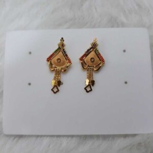 18kt/750 Gold Attractive Ladies Earrings