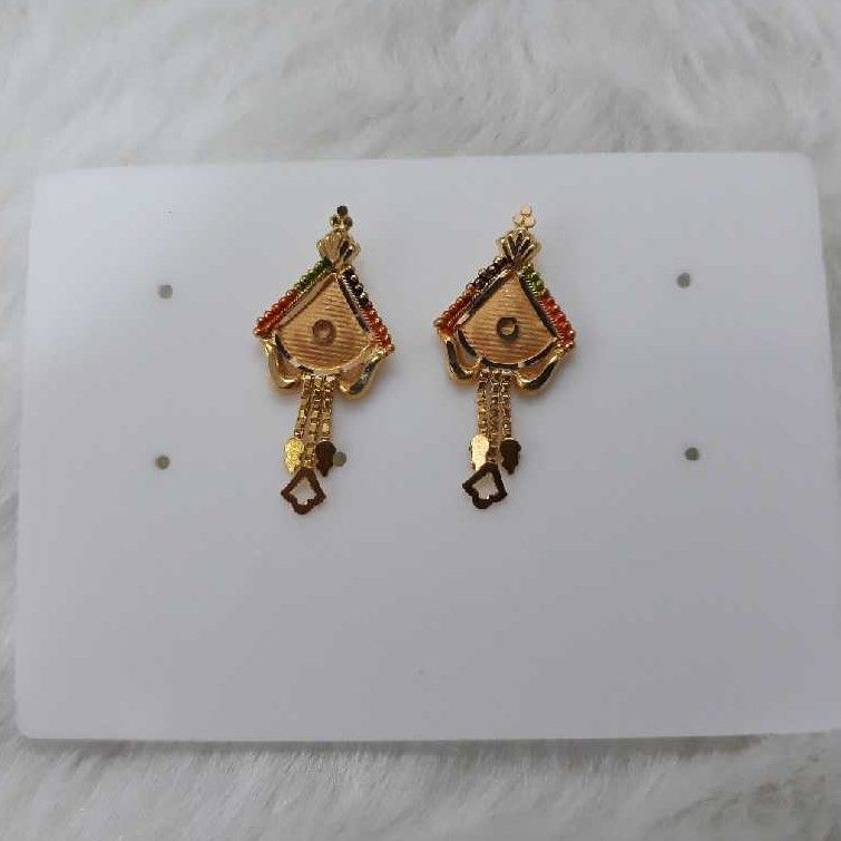 18kt/750 Gold Attractive Ladies Earrings